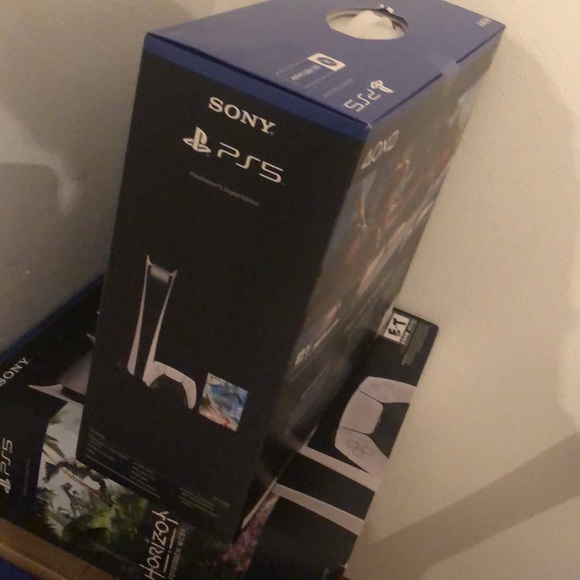 Ps5 brand new - Picture 3 of 16